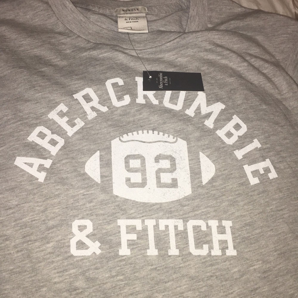 NWT Abercrombie Tee